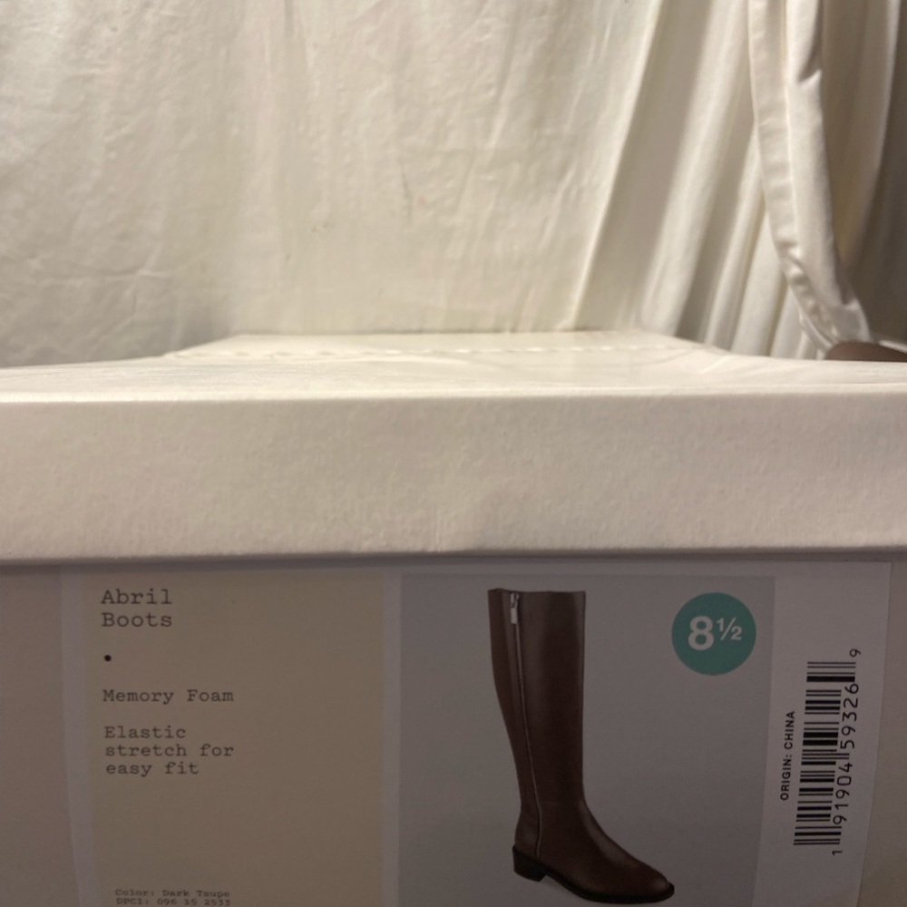 A new day brown knee high boots 1” block heel zip up side various sizes all NWT - Picture 6 of 6